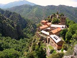 Kloster am Mittelmeer in Frankreich