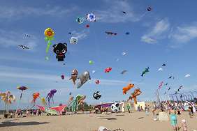 Drachenfest in Portiragnes Plage