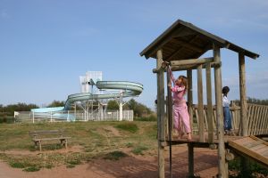 Spielplatz nahe Mittelmeer