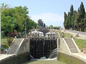 Schleuse bei "Neuf Ecluses"